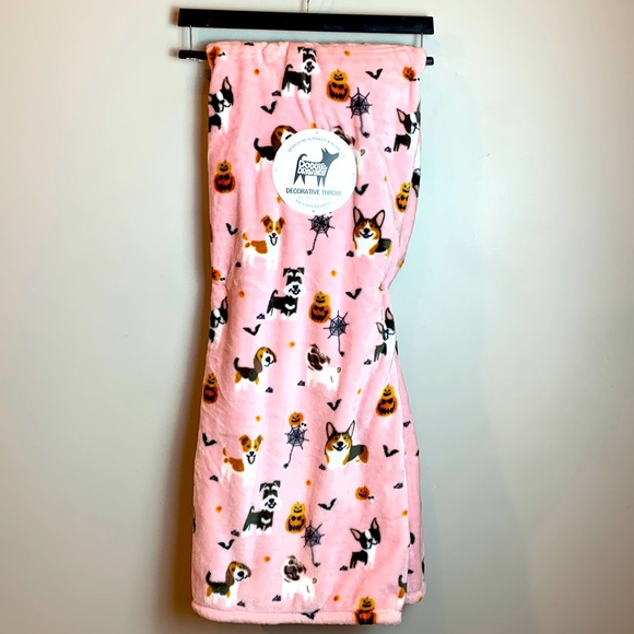 Halloween Puppies Decorative Oversized Throw Blanket NEW! - Picture 2 of 8